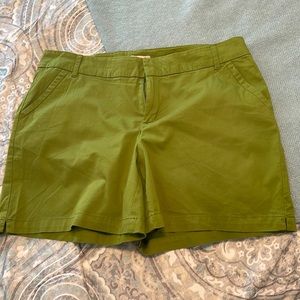 Beautiful green Madison shorts. Size 14. 98% cotton, 2% spandex